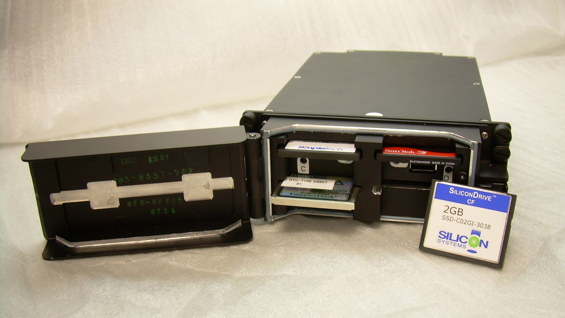 DTU7100 data transfer unit