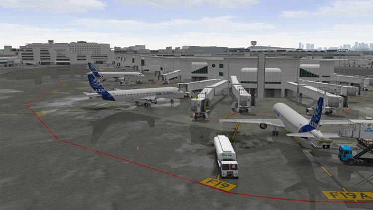 TRU Simulation + Training airplanes at airport